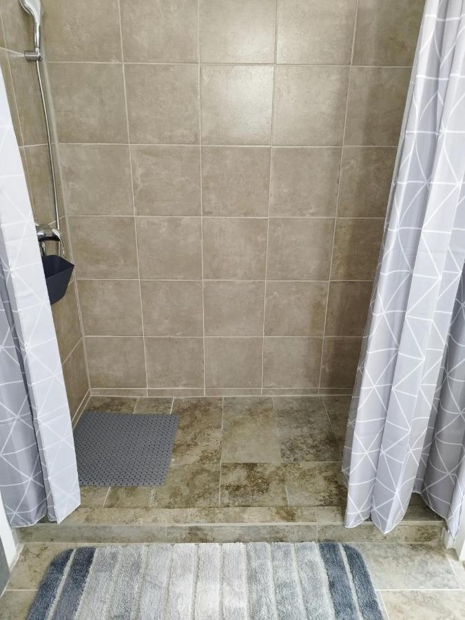 Holling Apartman Fertoboz ภายนอก รูปภาพ