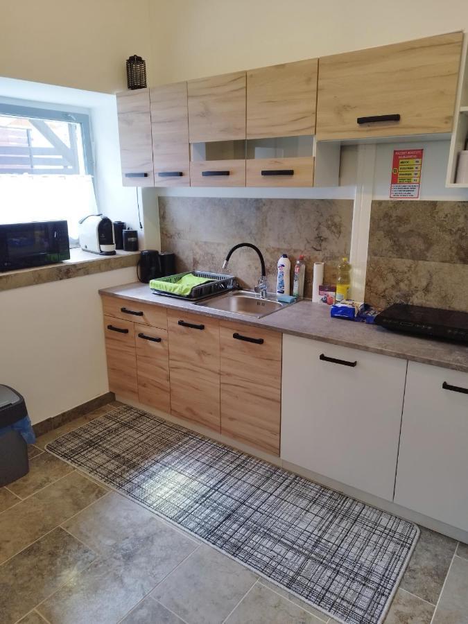 Holling Apartman Fertoboz ภายนอก รูปภาพ
