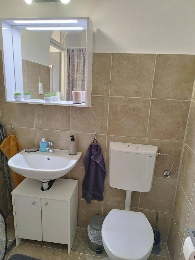 Holling Apartman Fertoboz ภายนอก รูปภาพ
